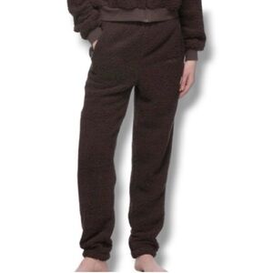 SKIMS Espresso Chocolate Brown Teddy Sherpa Fuzzy Jogger Sweatpants